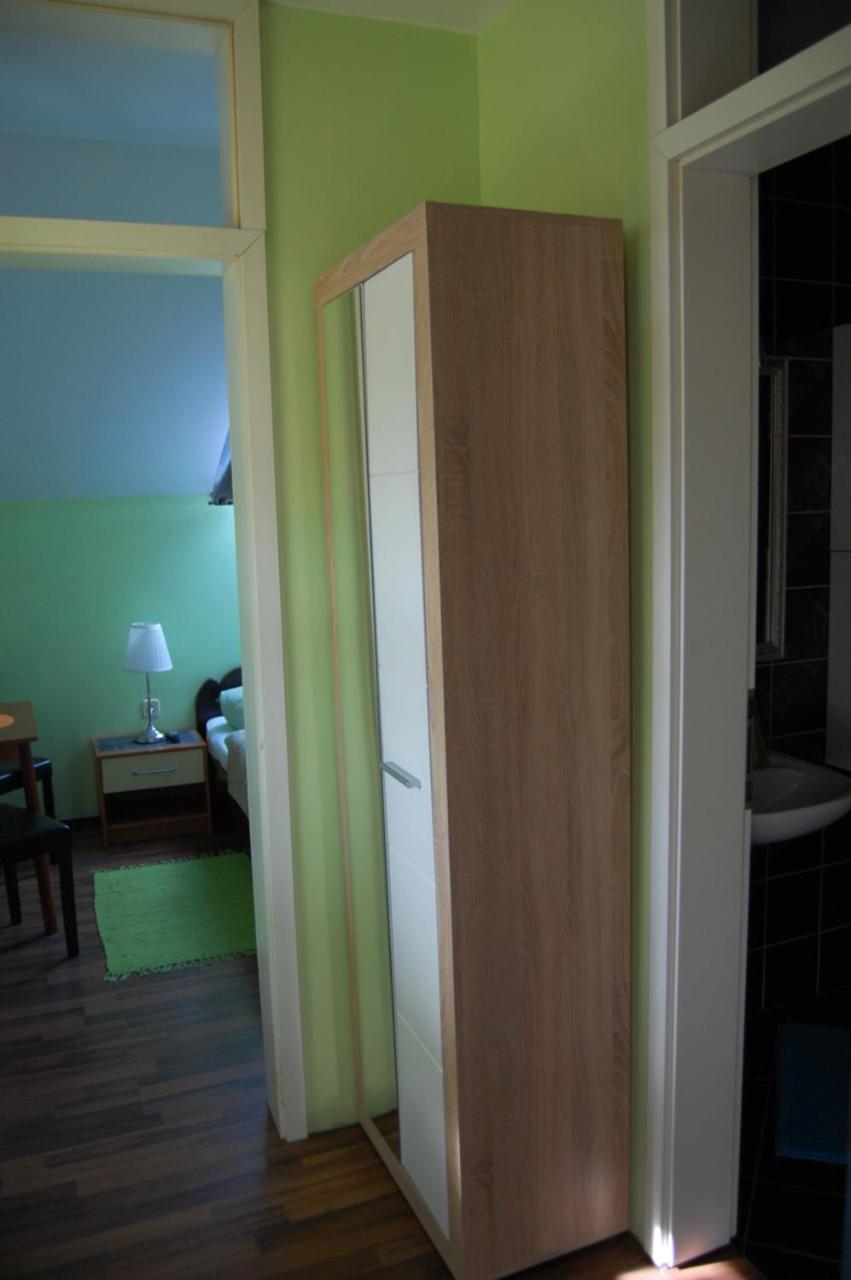 Rooms Hisa Divino Ptuj Esterno foto