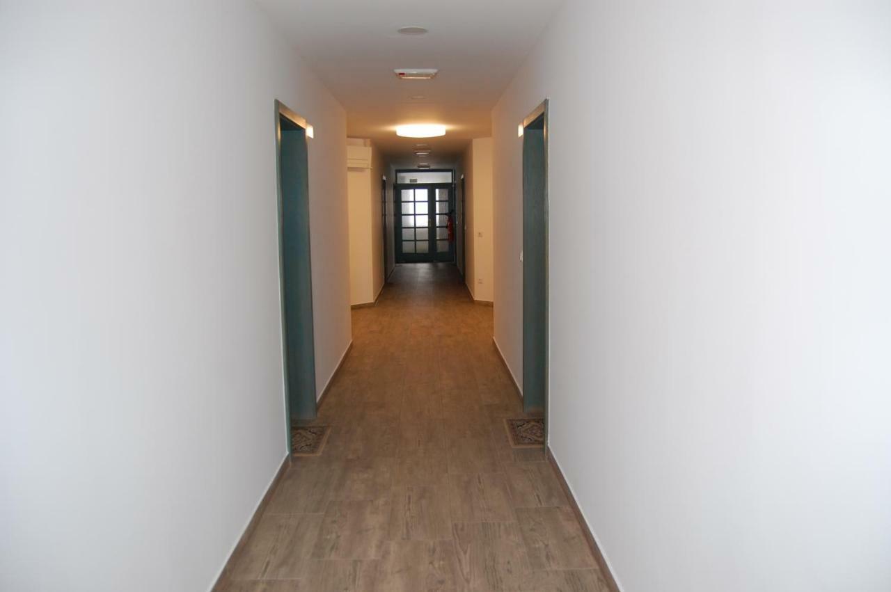 Rooms Hisa Divino Ptuj Esterno foto